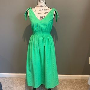 Cremieux sz XS green eyelet dress with pockets